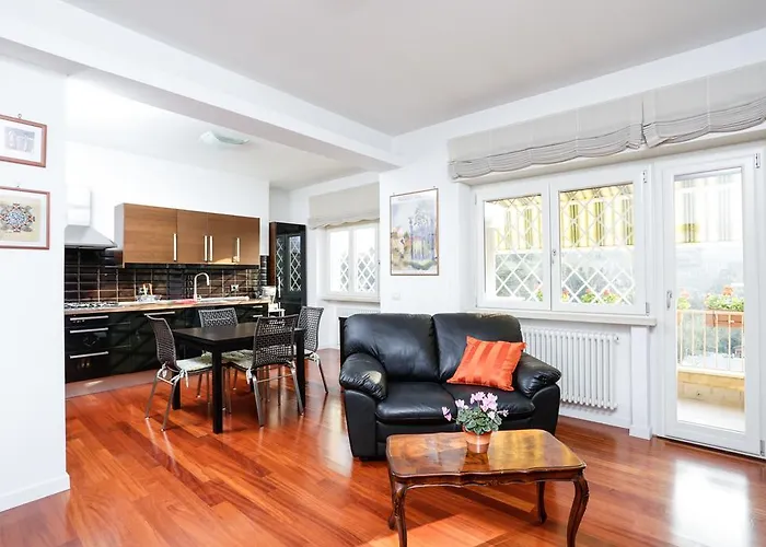 St. Peter Terrace Apartment