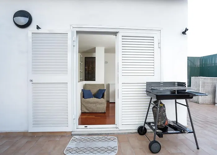 St. Peter Terrace Apartment